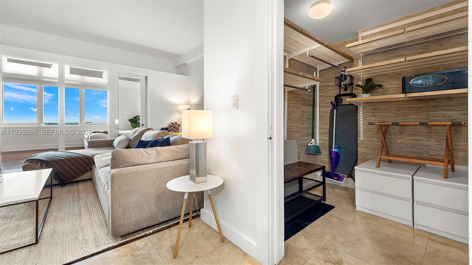 RONEY PALACE CONDO - Residential