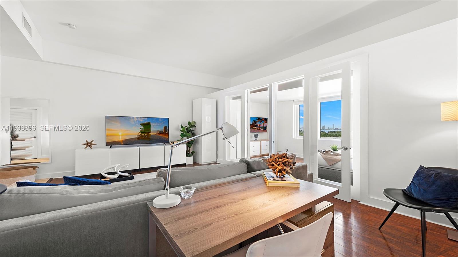 RONEY PALACE CONDO - Residential