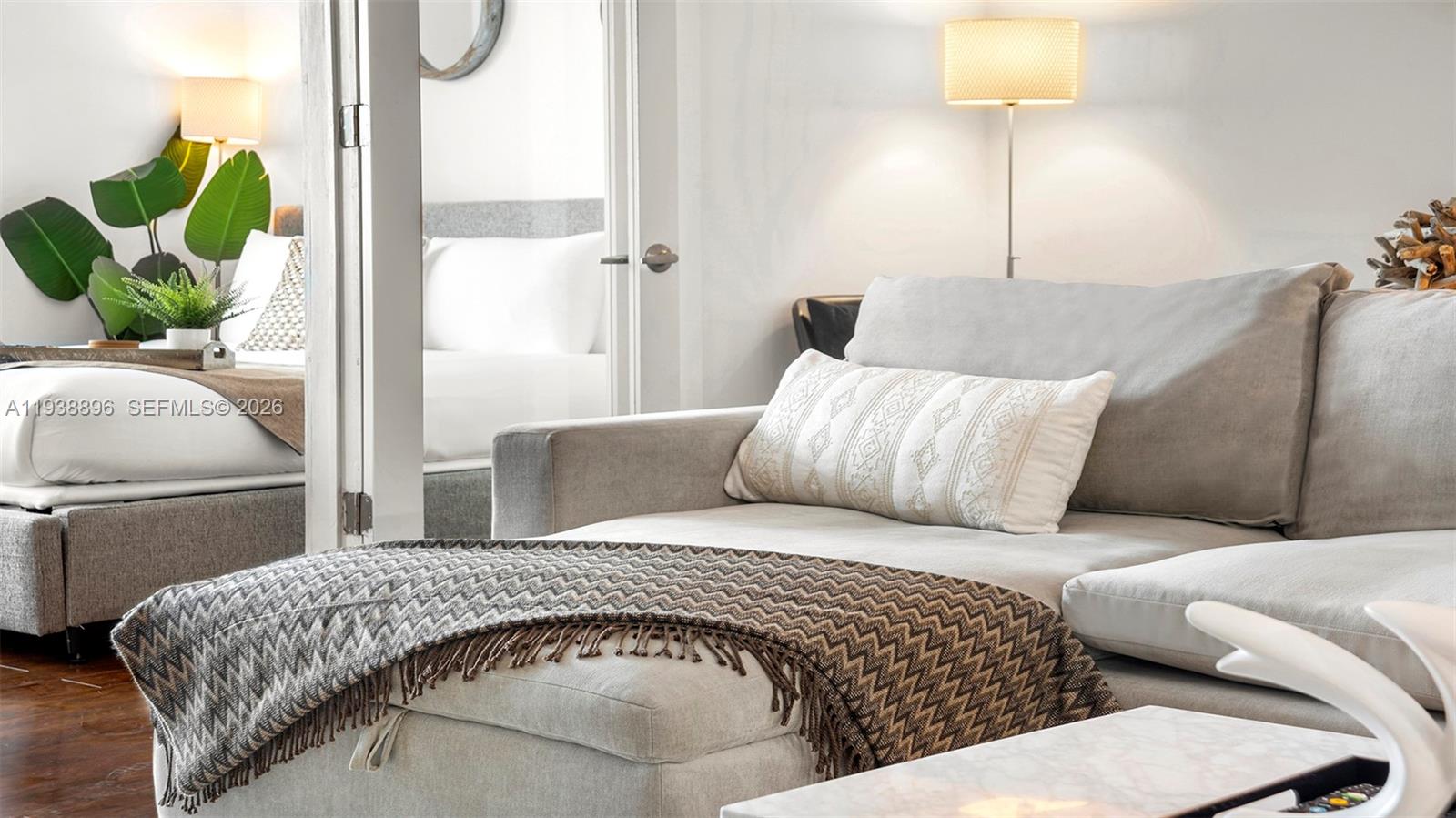 RONEY PALACE CONDO - Residential