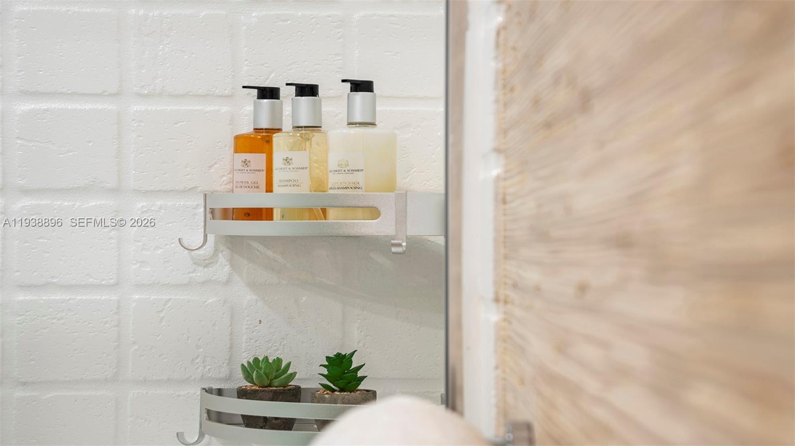 RONEY PALACE CONDO - Residential