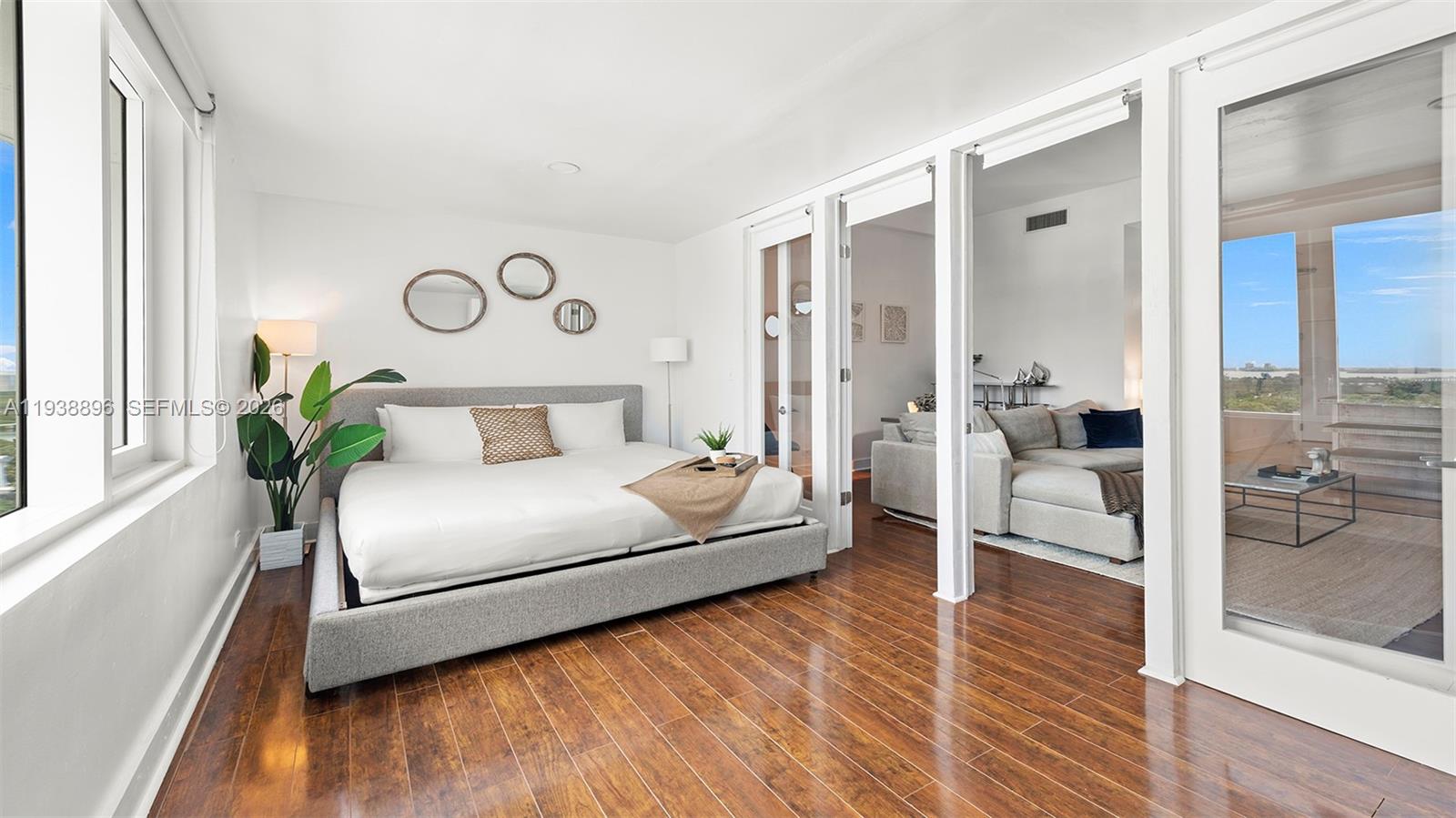 2301 Collins Ave 1632