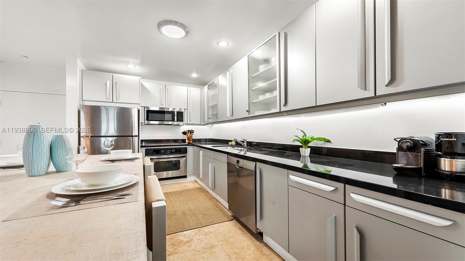 RONEY PALACE CONDO - Residential