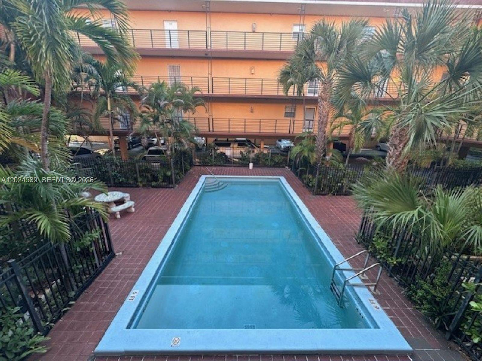 MALKY CONDO - Residential Lease