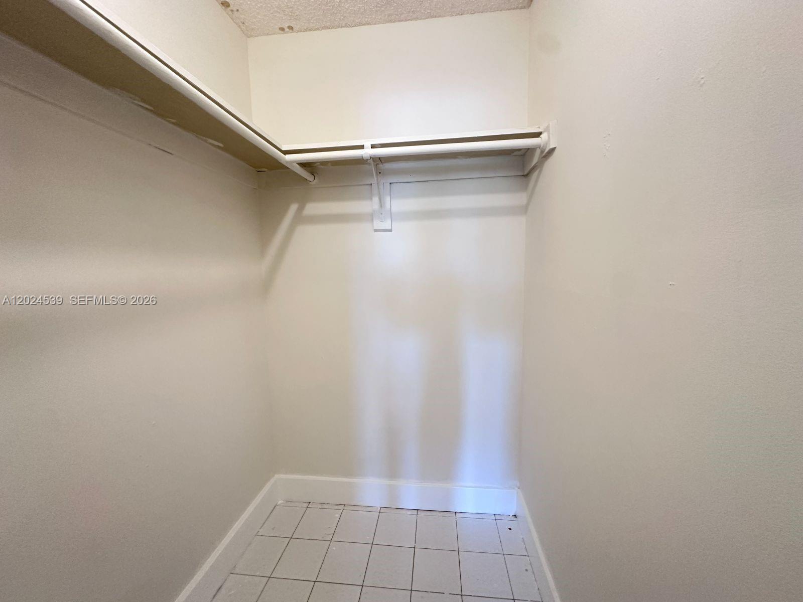 MALKY CONDO - Residential Lease