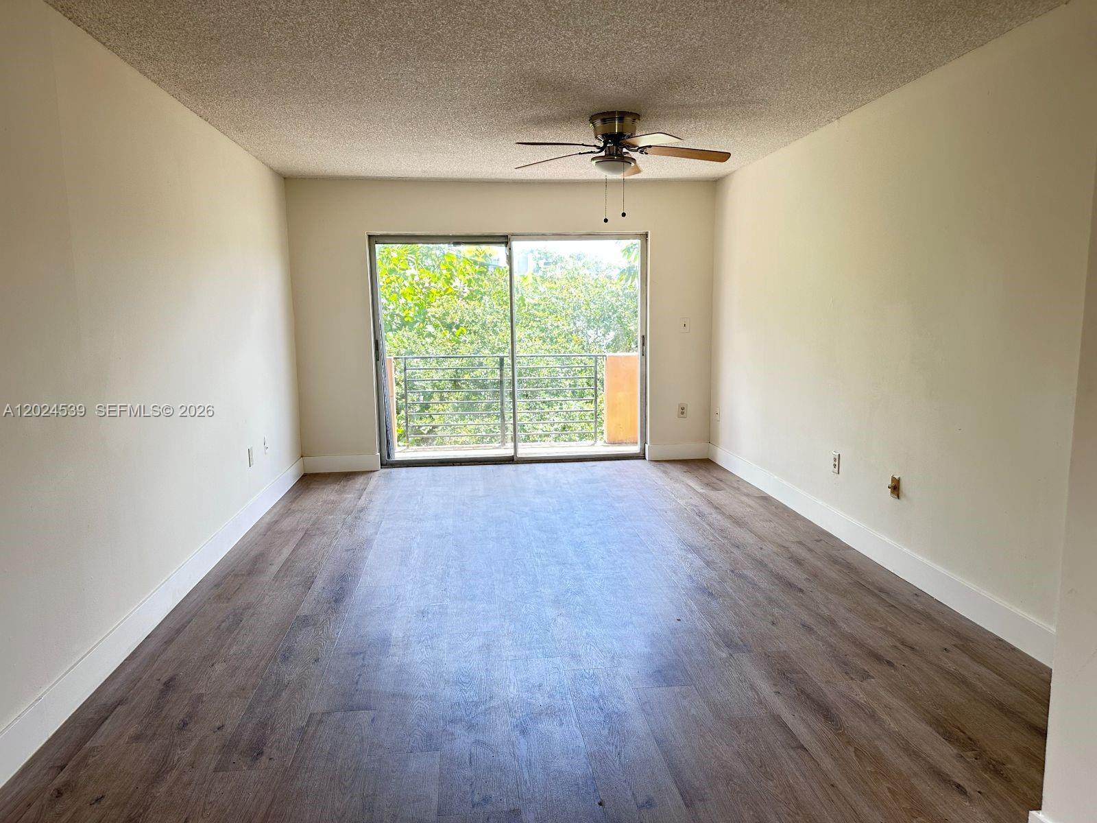 365 NE 125th St 306