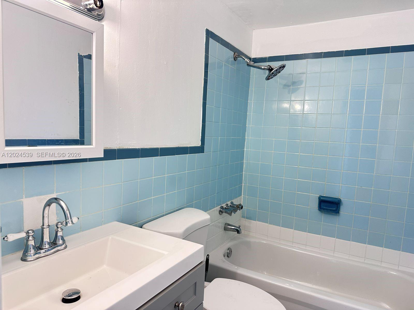 MALKY CONDO - Residential Lease