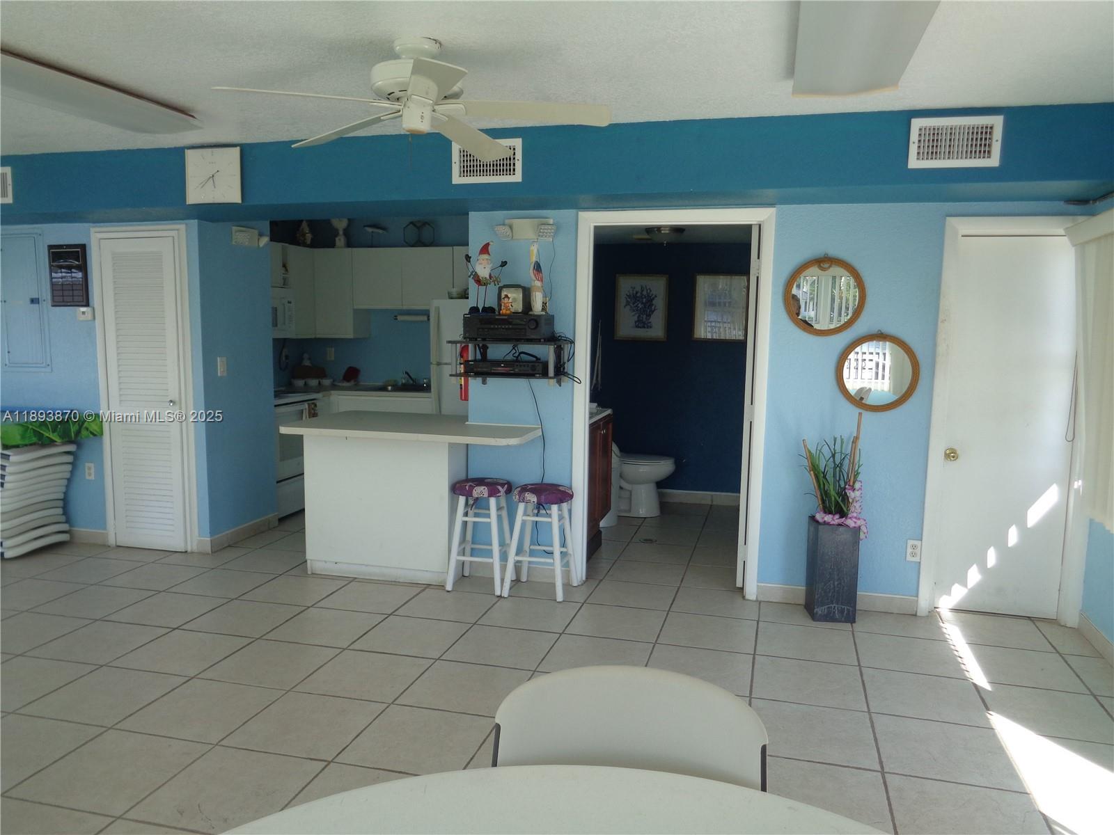 AMBASSADOR NORTH CO-OP - Residential
