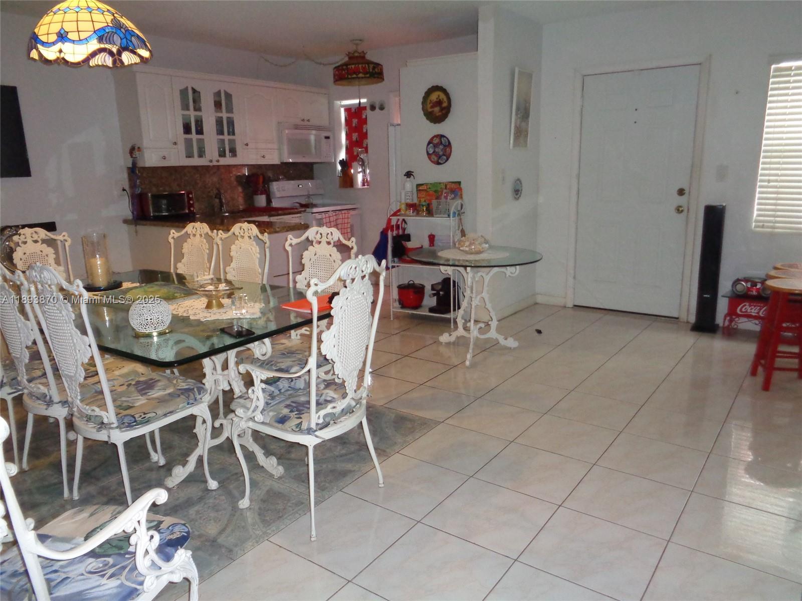 AMBASSADOR NORTH CO-OP - Residential
