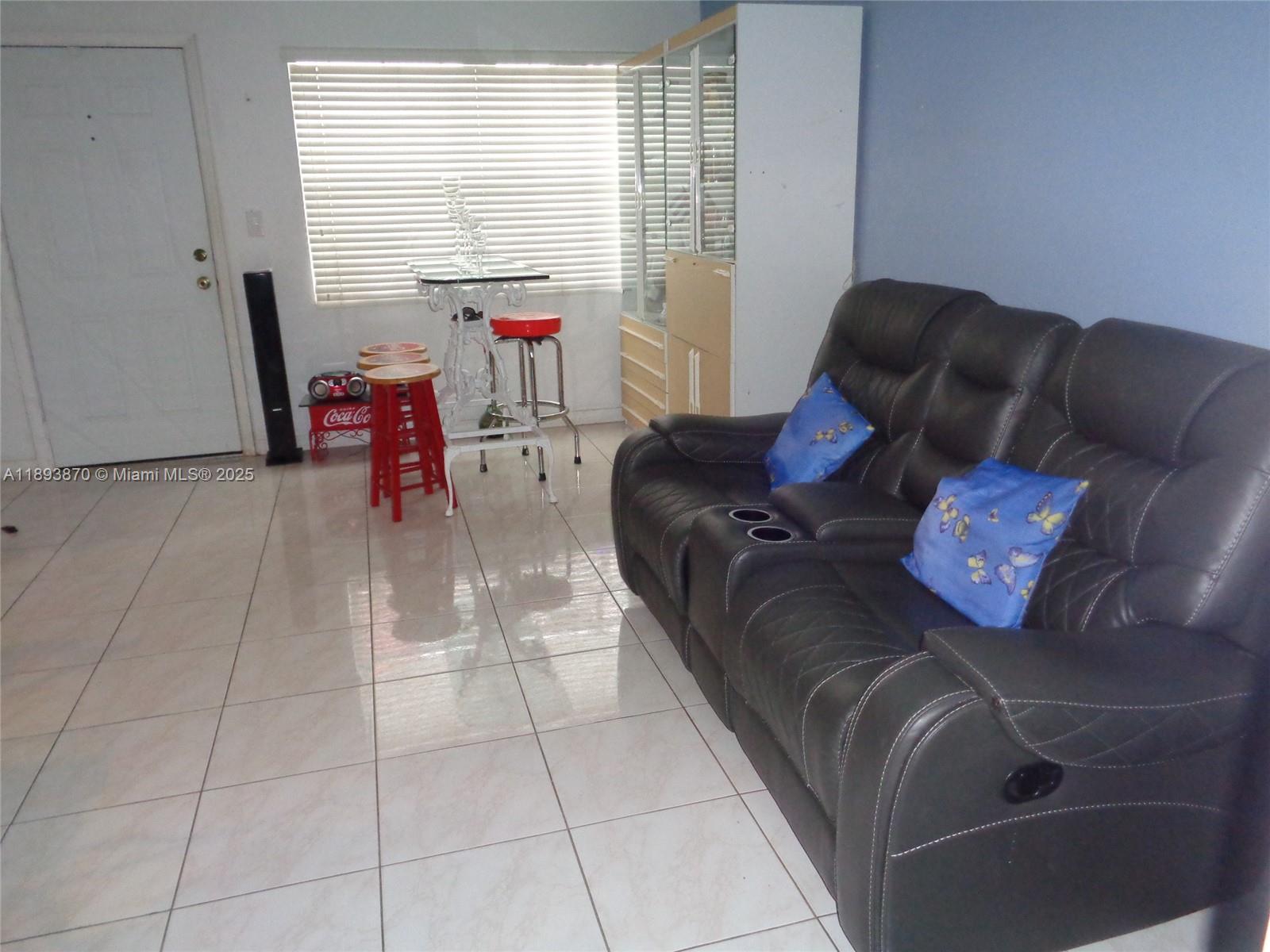 AMBASSADOR NORTH CO-OP - Residential