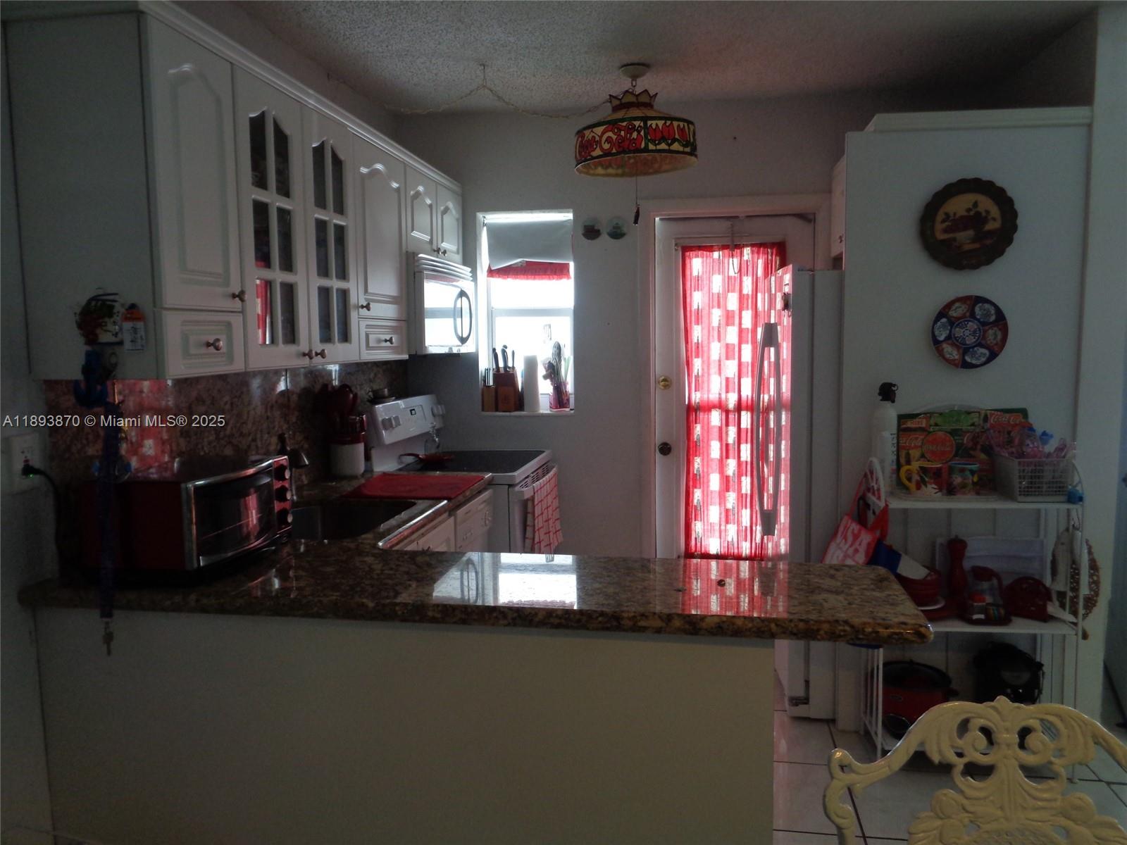 AMBASSADOR NORTH CO-OP - Residential