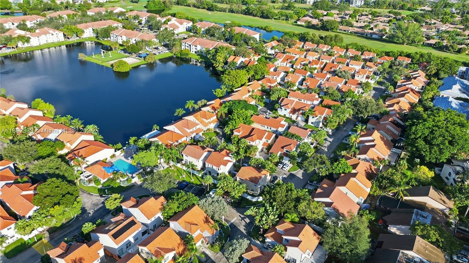 EMERALD POINTE - Residential