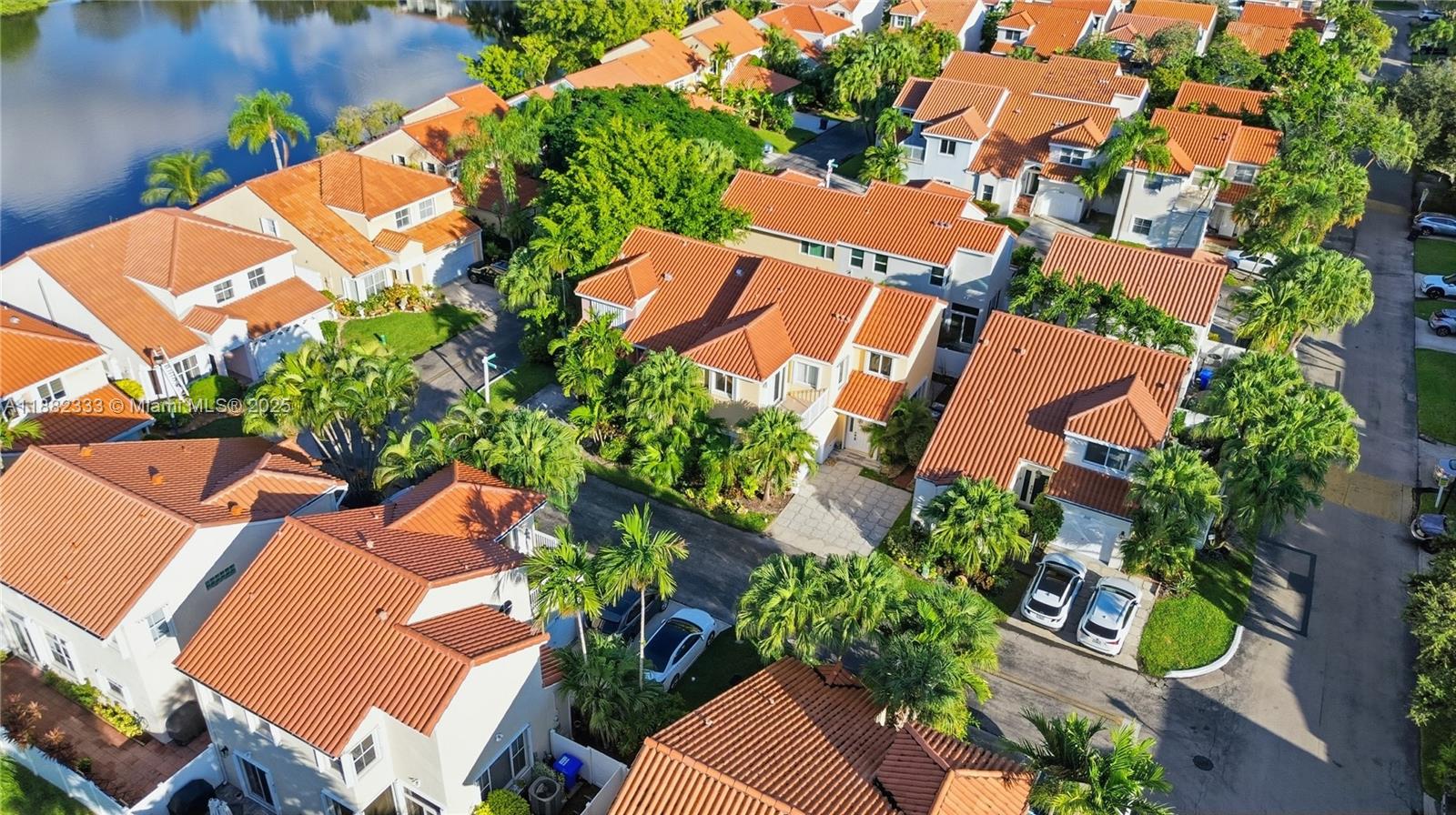 EMERALD POINTE - Residential