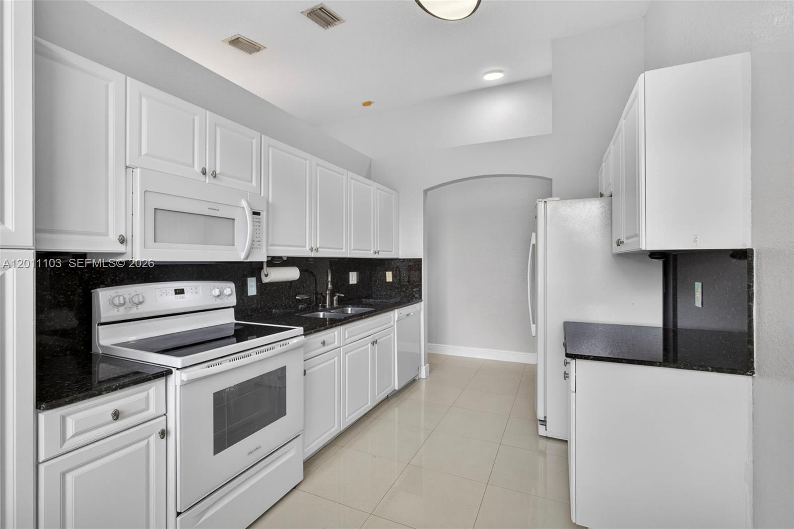 ANDROS ISLE PAR F - Residential