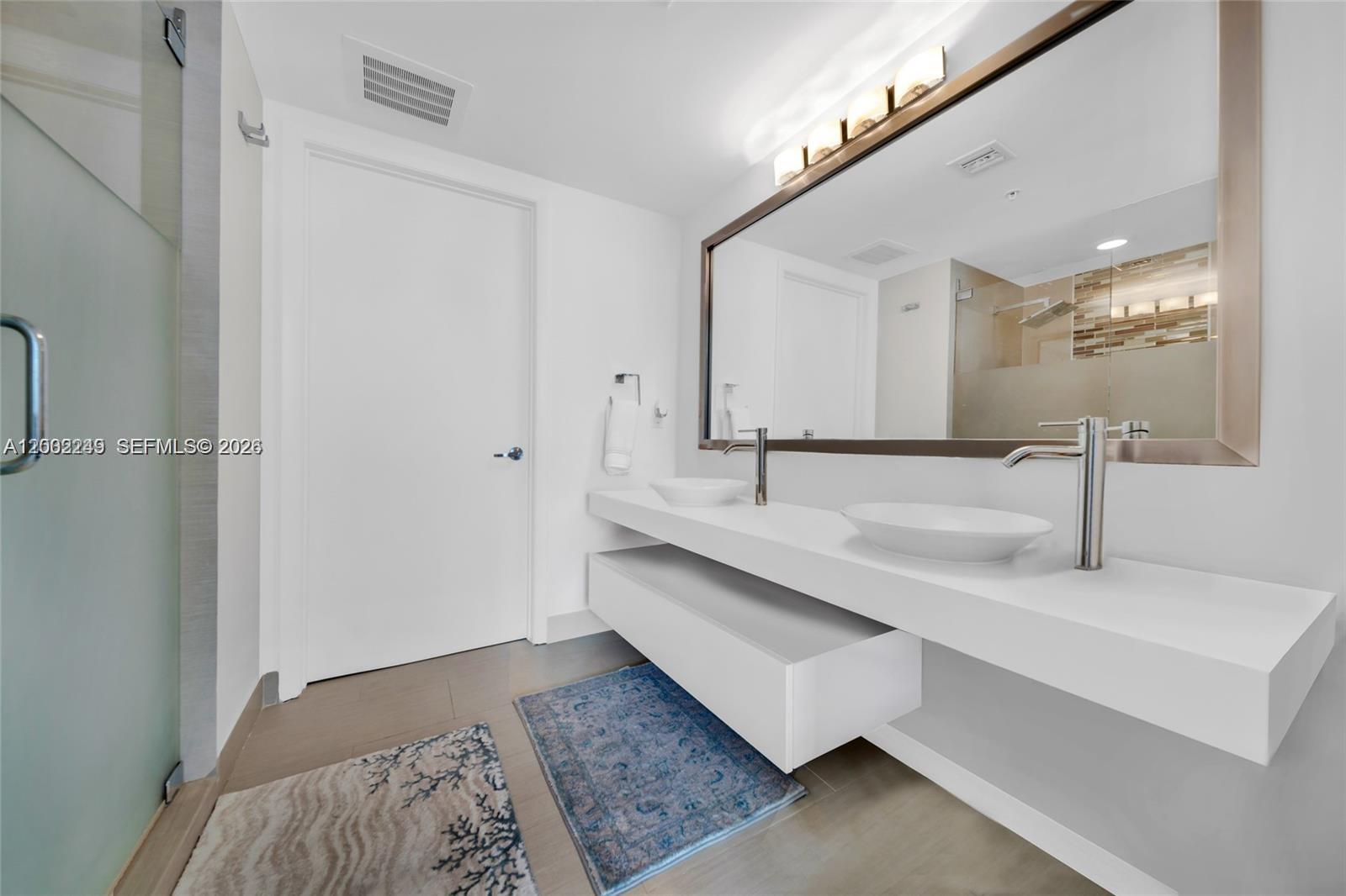 MINT CONDO - Residential Lease