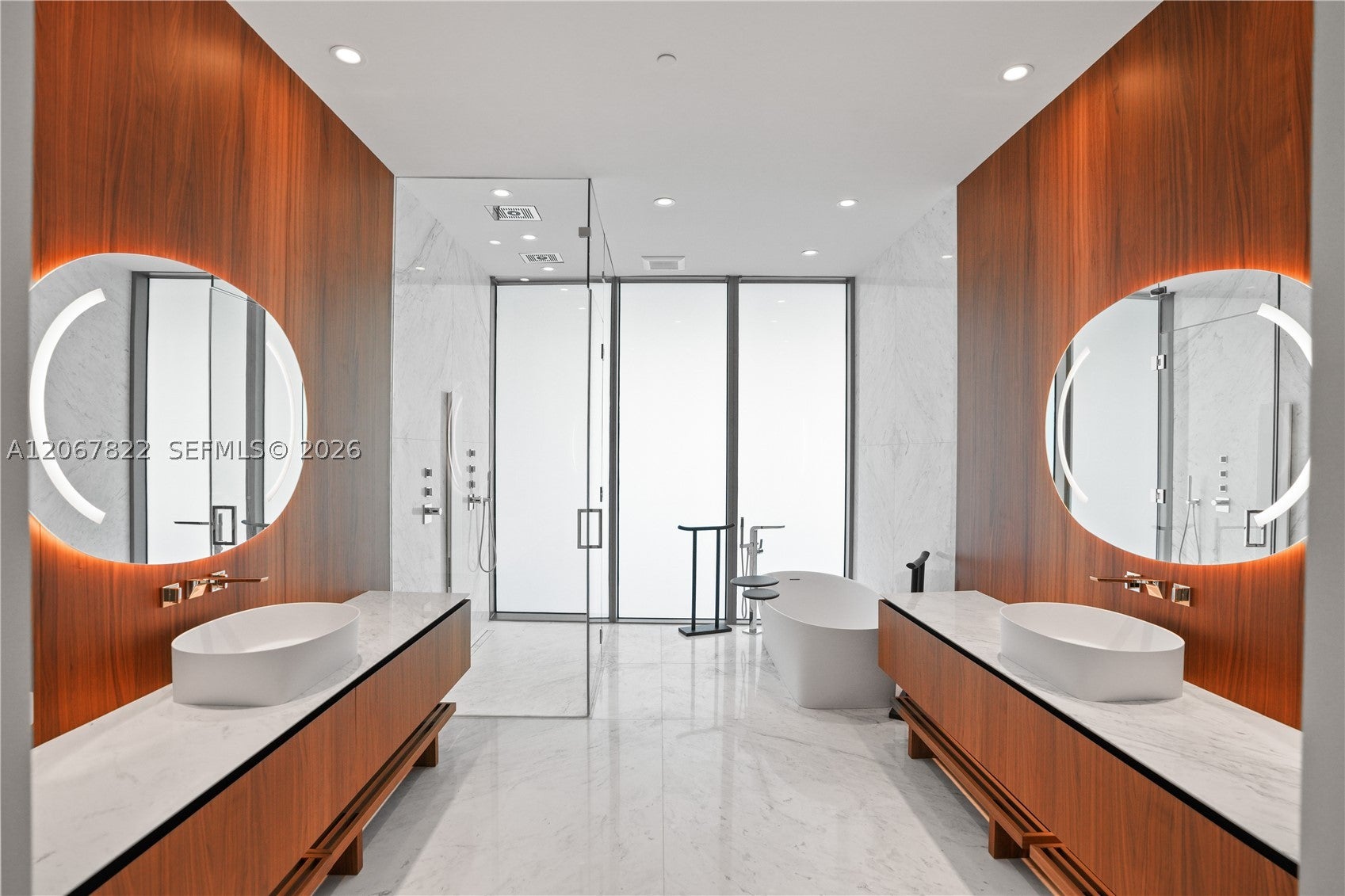 5 GROVE ISLE DR M502