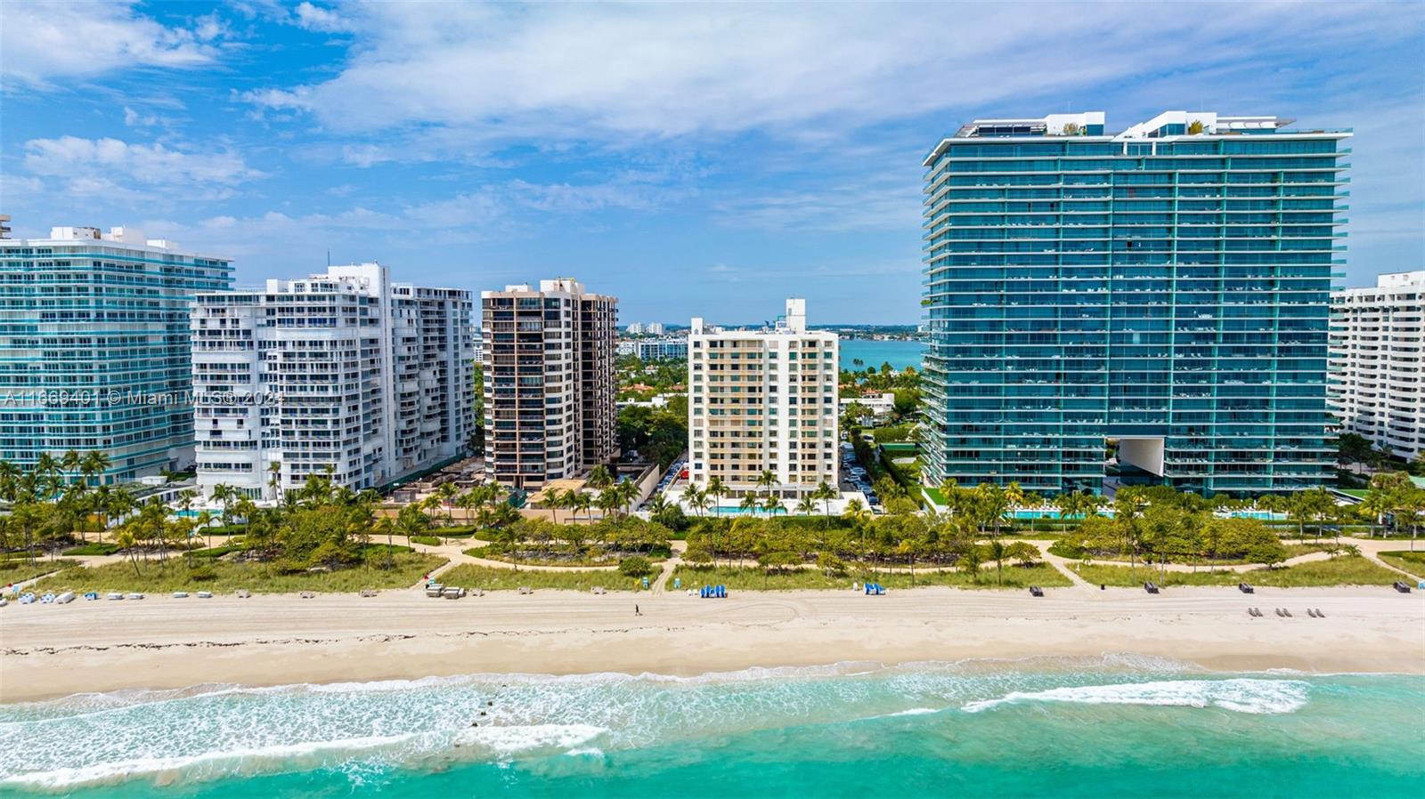 10185 Collins Ave 1211