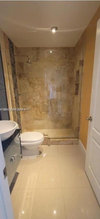 MELROSE POINT CONDO - Residential