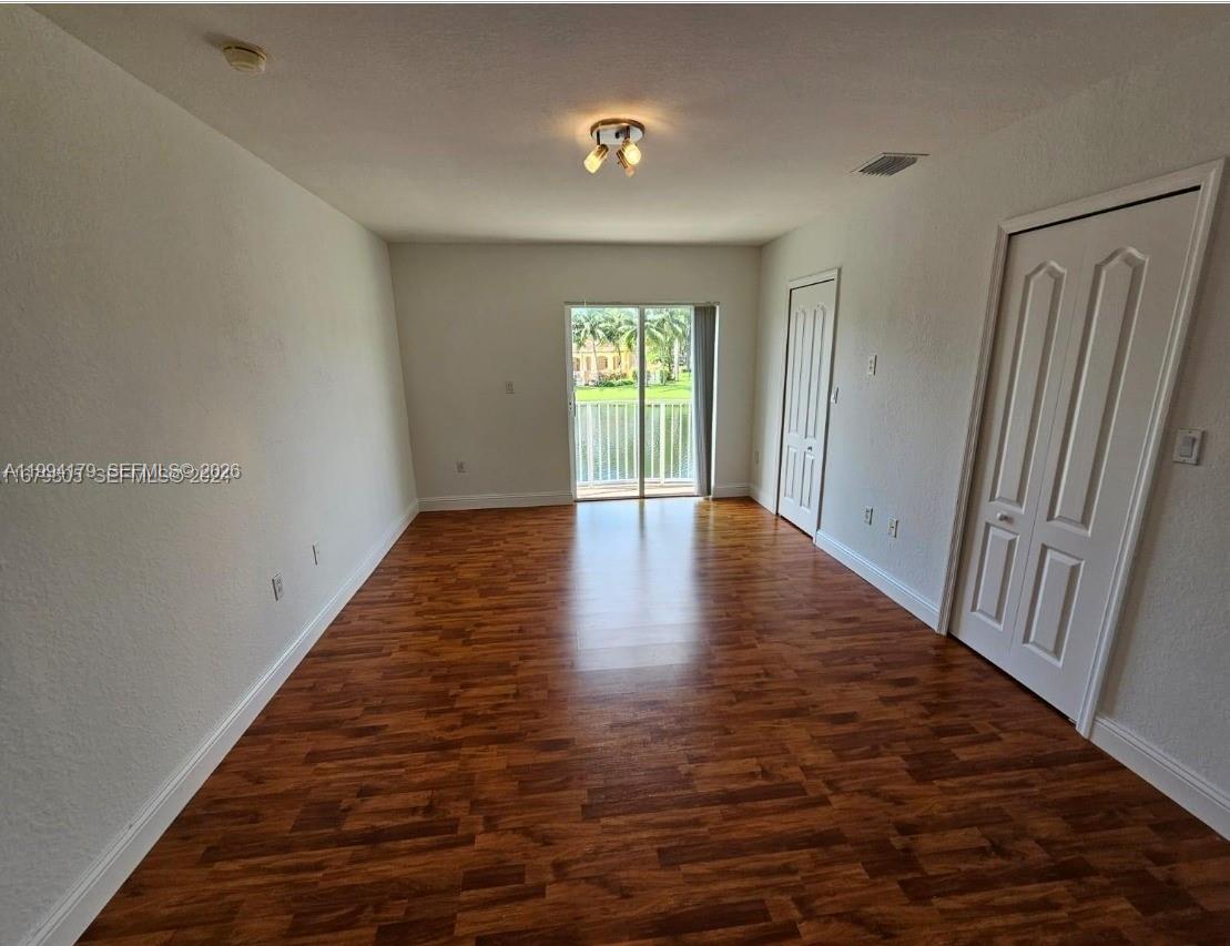 MELROSE POINT CONDO - Residential