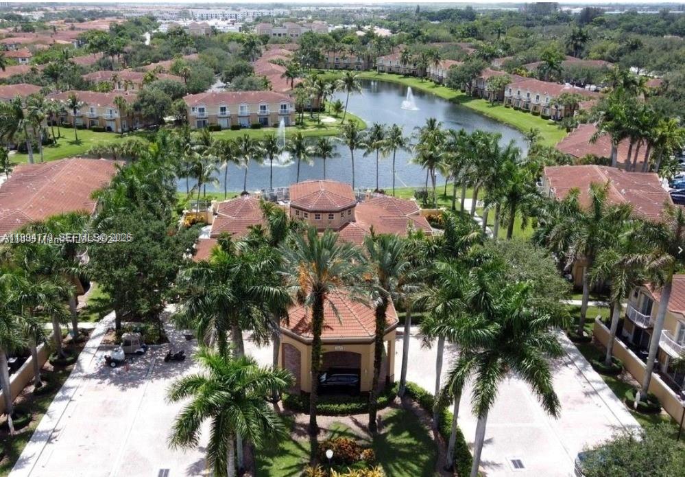 MELROSE POINT CONDO - Residential