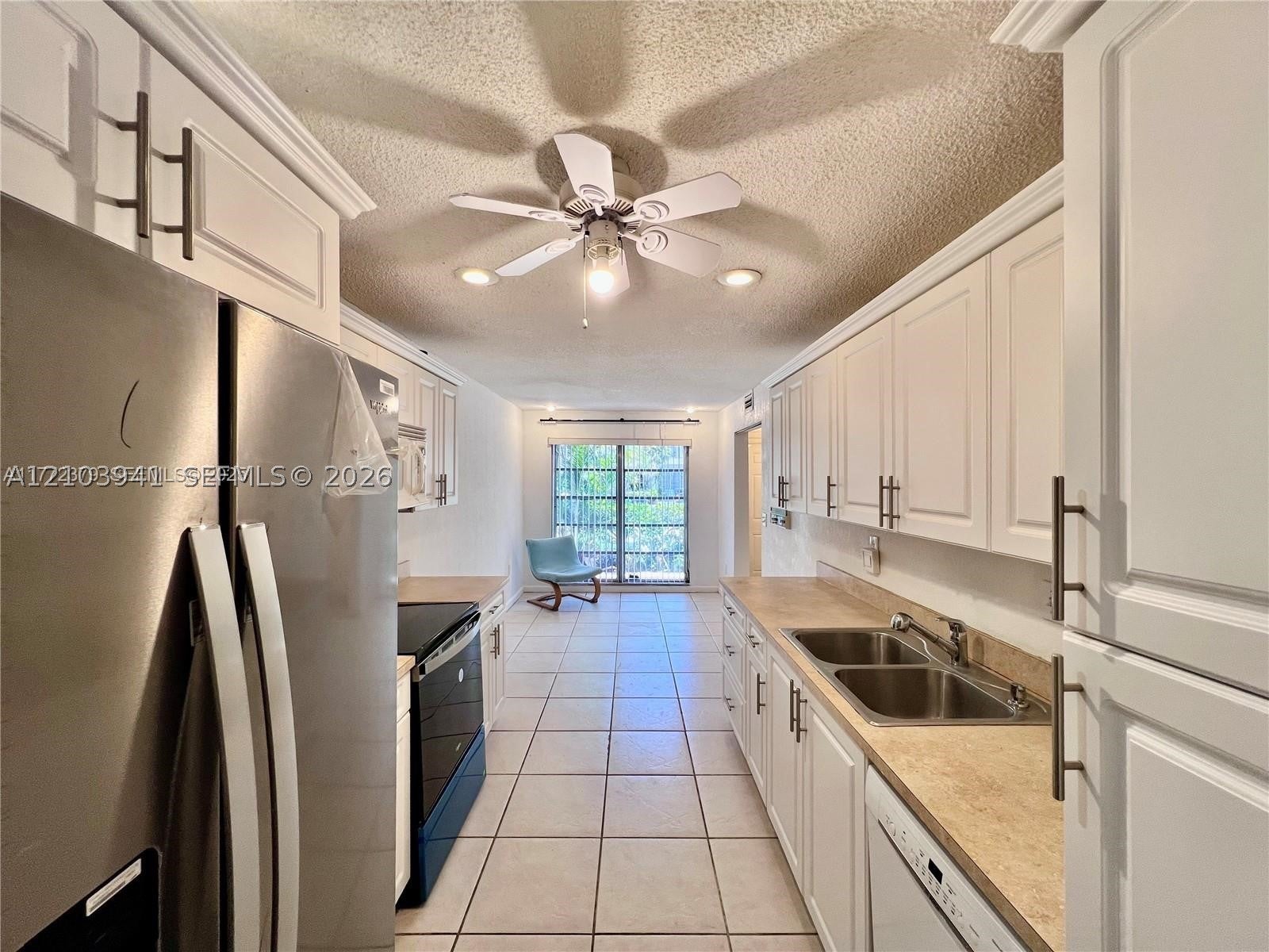 View photos, virtual tours, details... 3302 Farragut St 5A