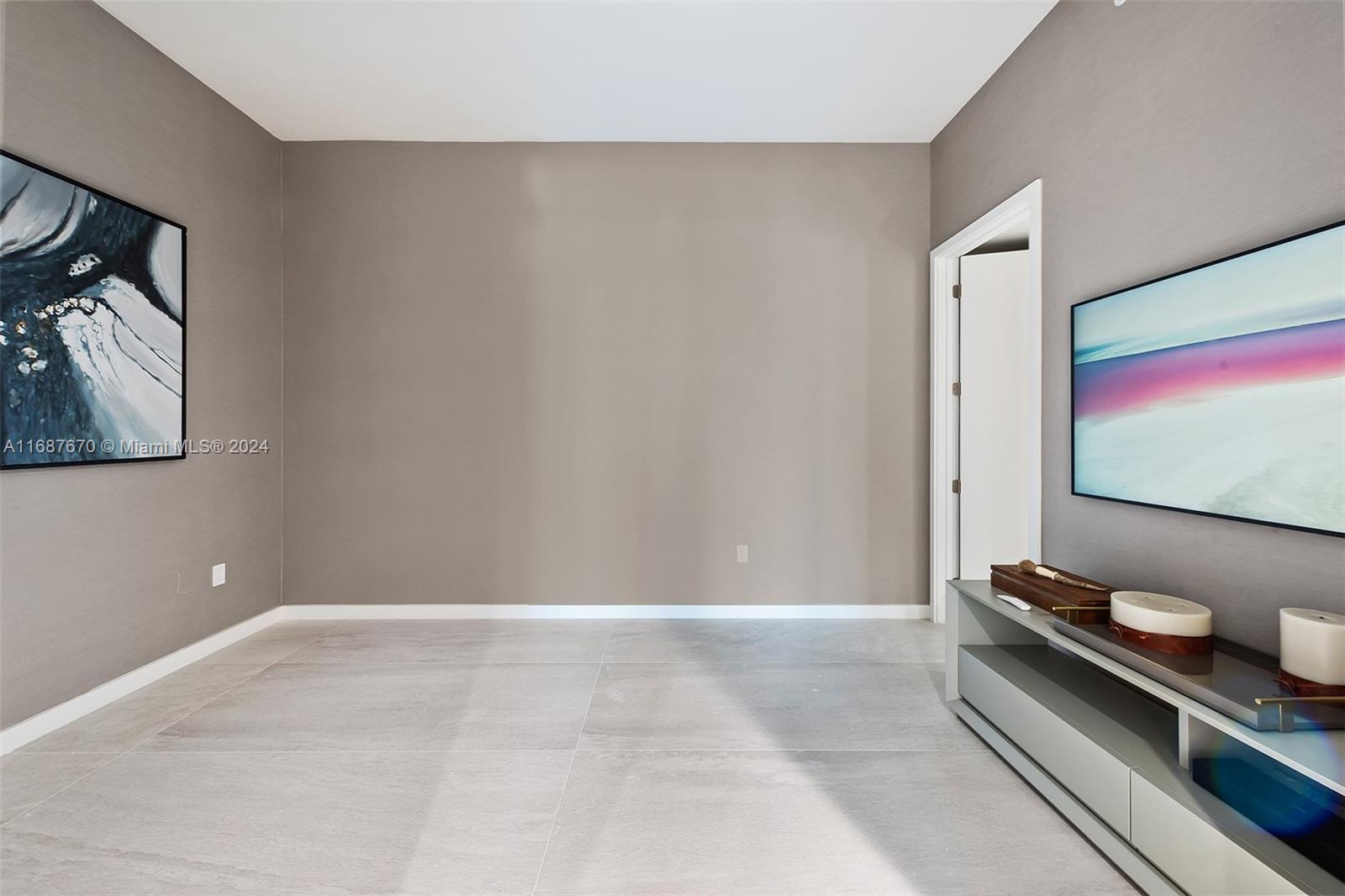 PARAMOUNT MIAMI WORLDCENT - Residential