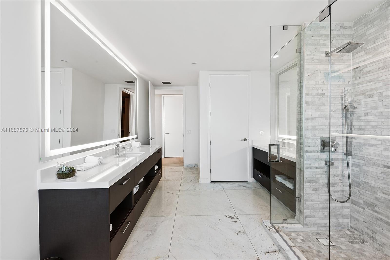 PARAMOUNT MIAMI WORLDCENT - Residential