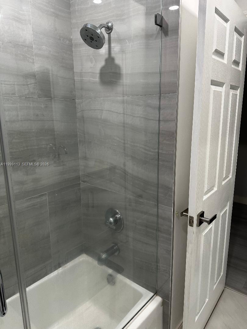 PARAGON CENTRE - Residential Lease