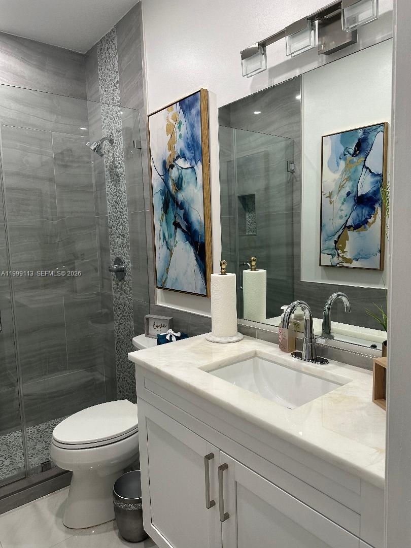 PARAGON CENTRE - Residential Lease