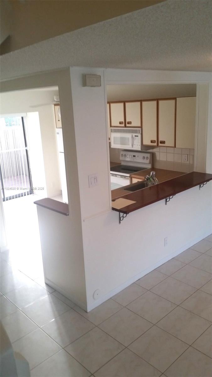 BAYWOOD VILLAGE III-A CON - Residential Lease