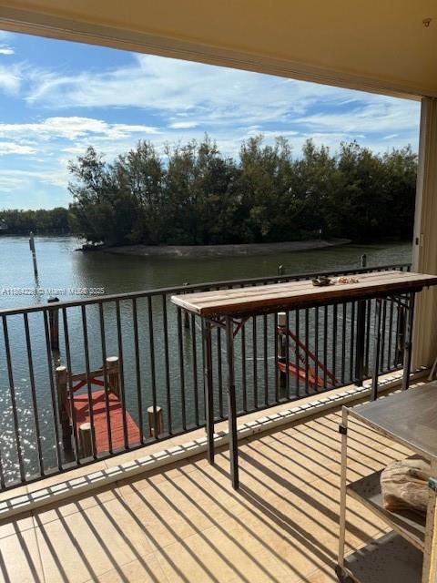 3300 N Ocean Dr 2C