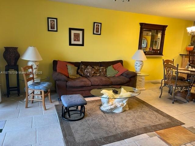 UNO LAGO 6 CONDO - Residential Lease
