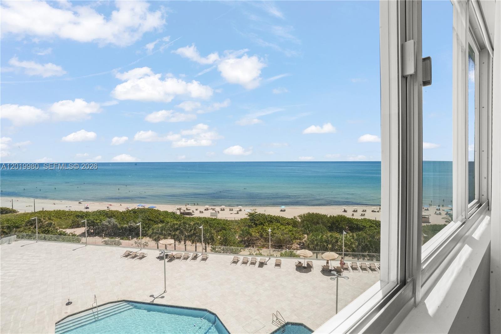 BURLEIGH HOUSE CONDO - Residential