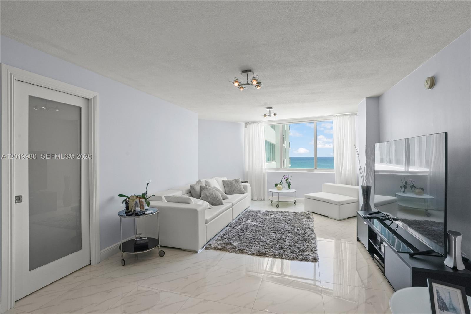 BURLEIGH HOUSE CONDO - Residential
