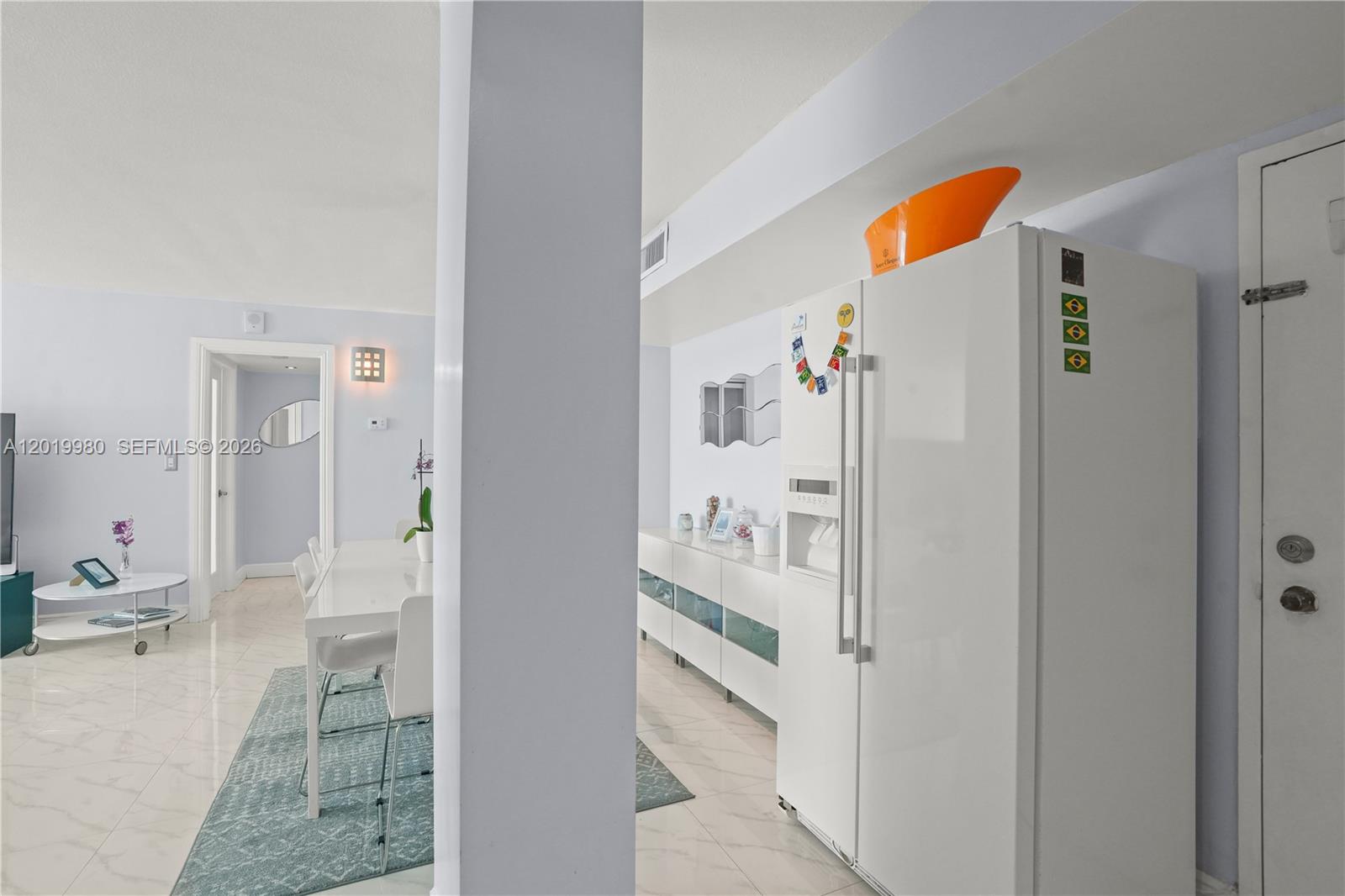 BURLEIGH HOUSE CONDO - Residential