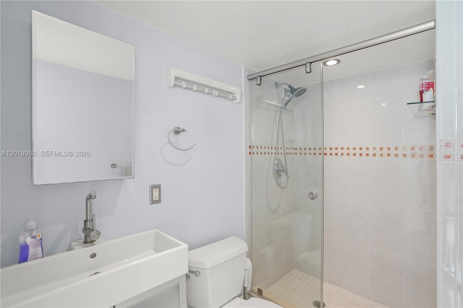 BURLEIGH HOUSE CONDO - Residential