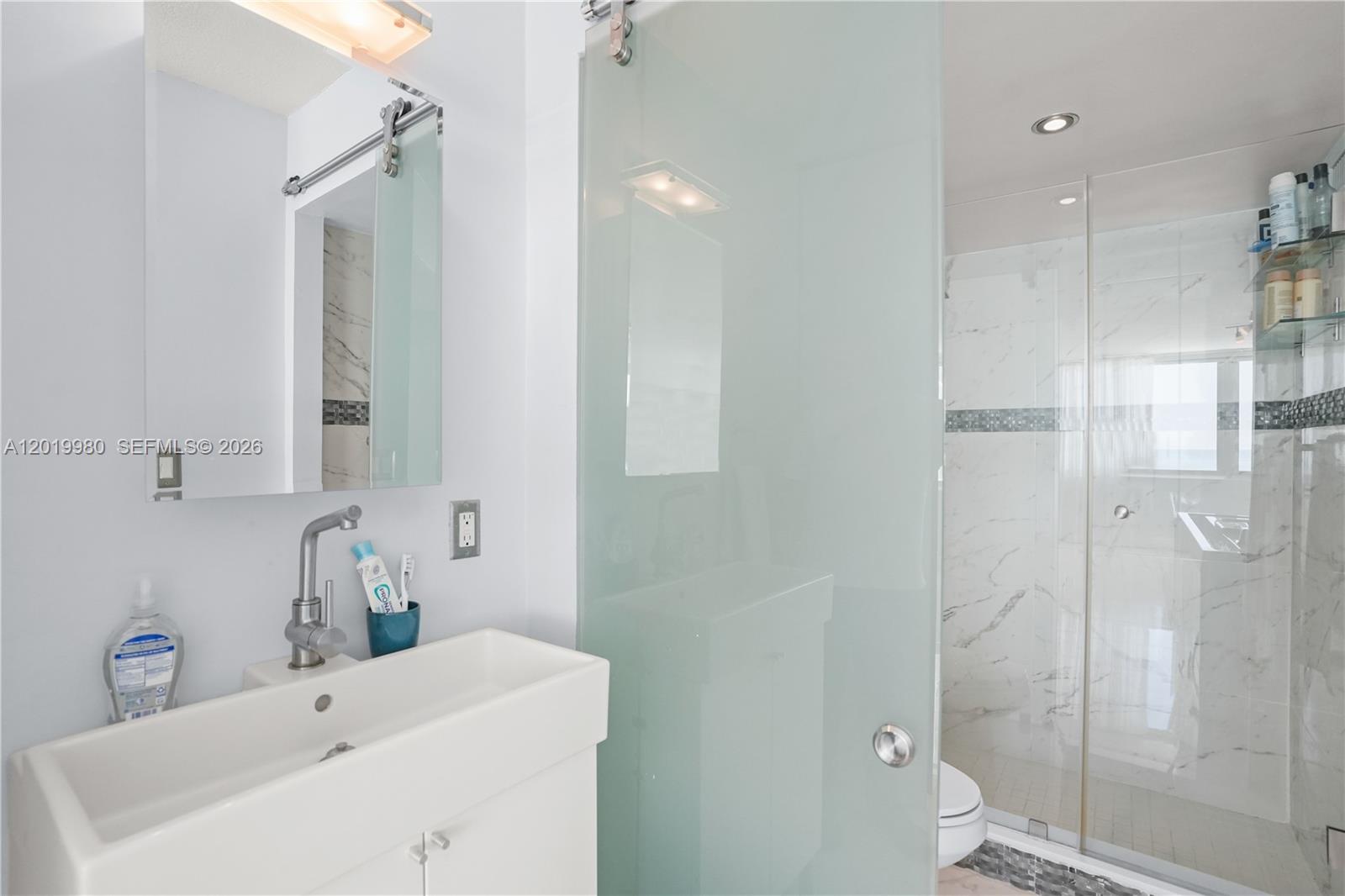 BURLEIGH HOUSE CONDO - Residential