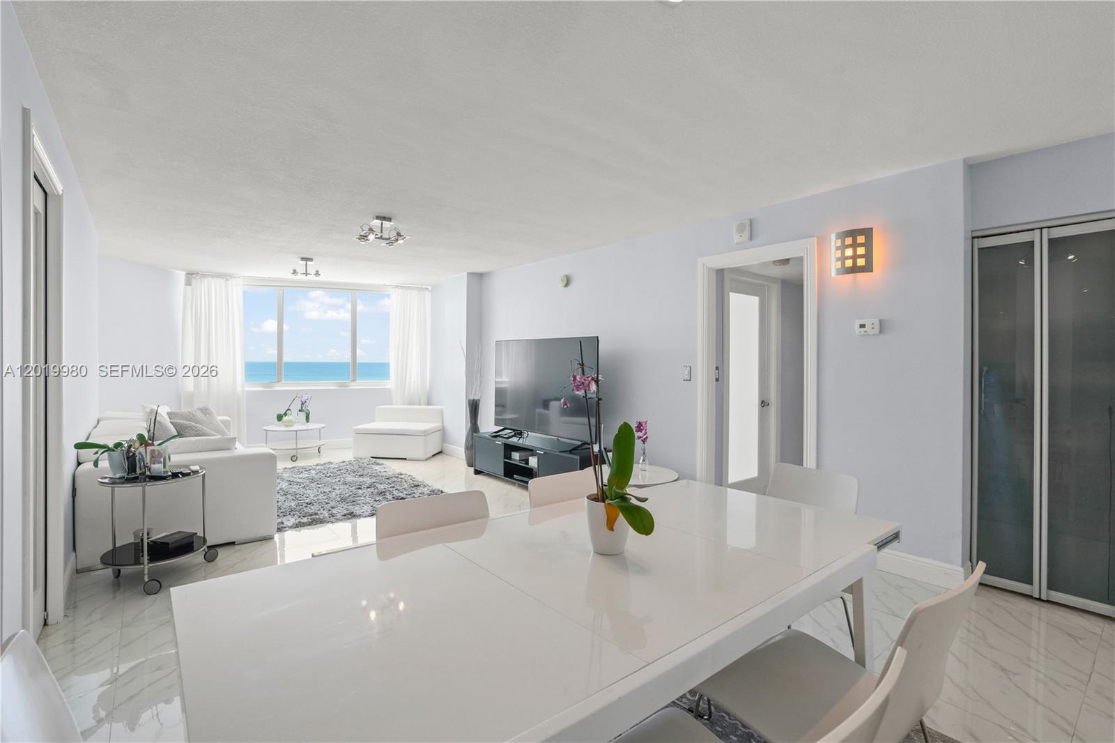 BURLEIGH HOUSE CONDO - Residential