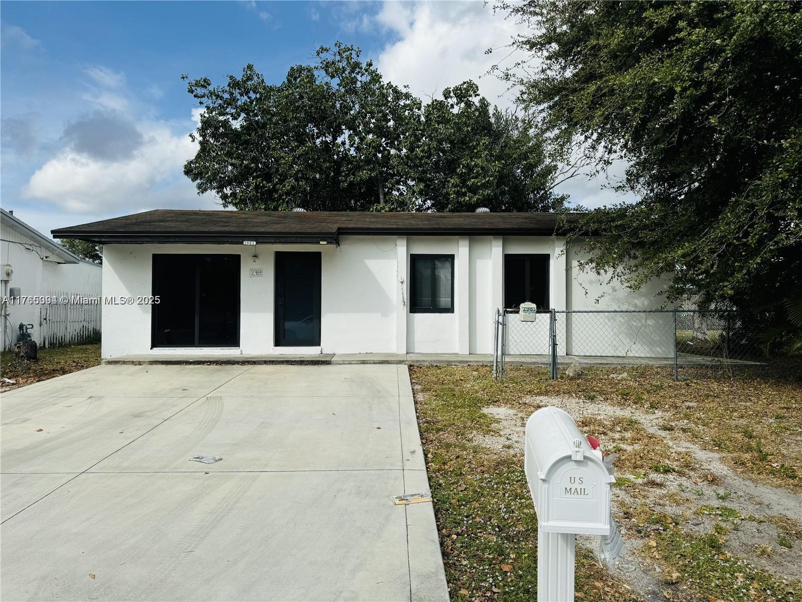 2983 Nw 191st Ter, Miami Gardens, Broward County, Florida - 3 Bedrooms  
1 Bathrooms - 