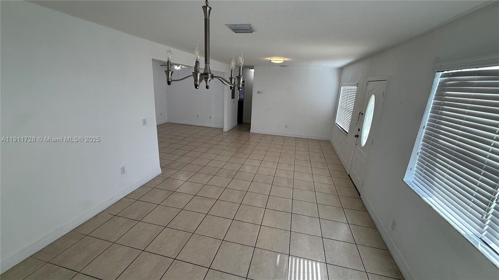 GRAPELAND HEIGHTS - Residential Lease