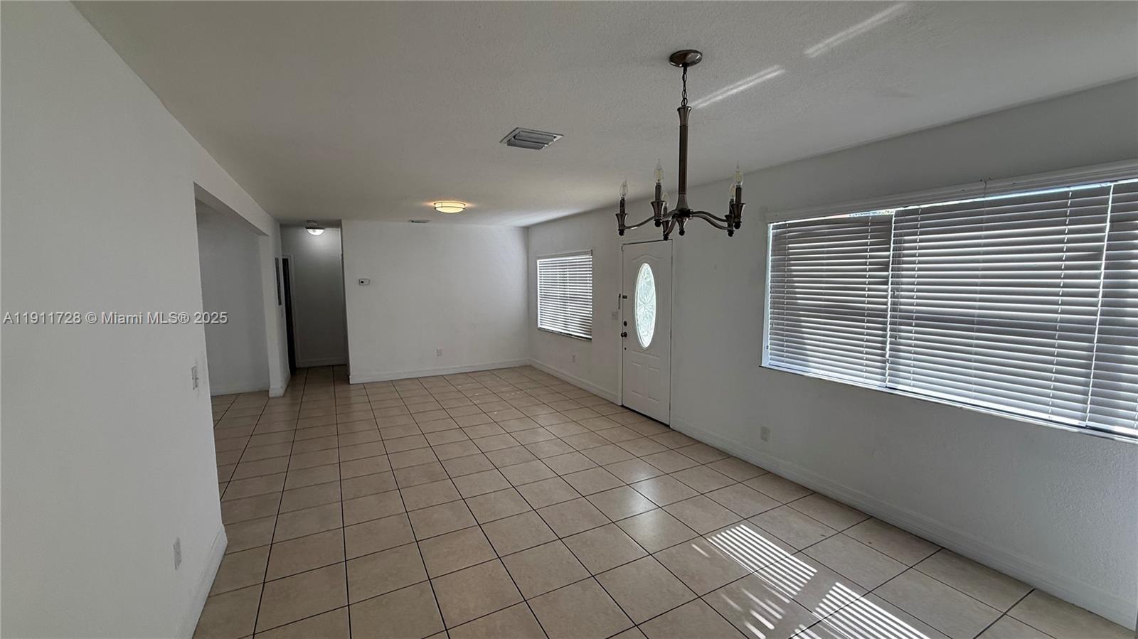 GRAPELAND HEIGHTS - Residential Lease