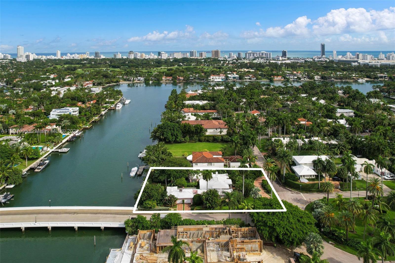 SUNSET ISLANDS-ISLAND NO - Residential