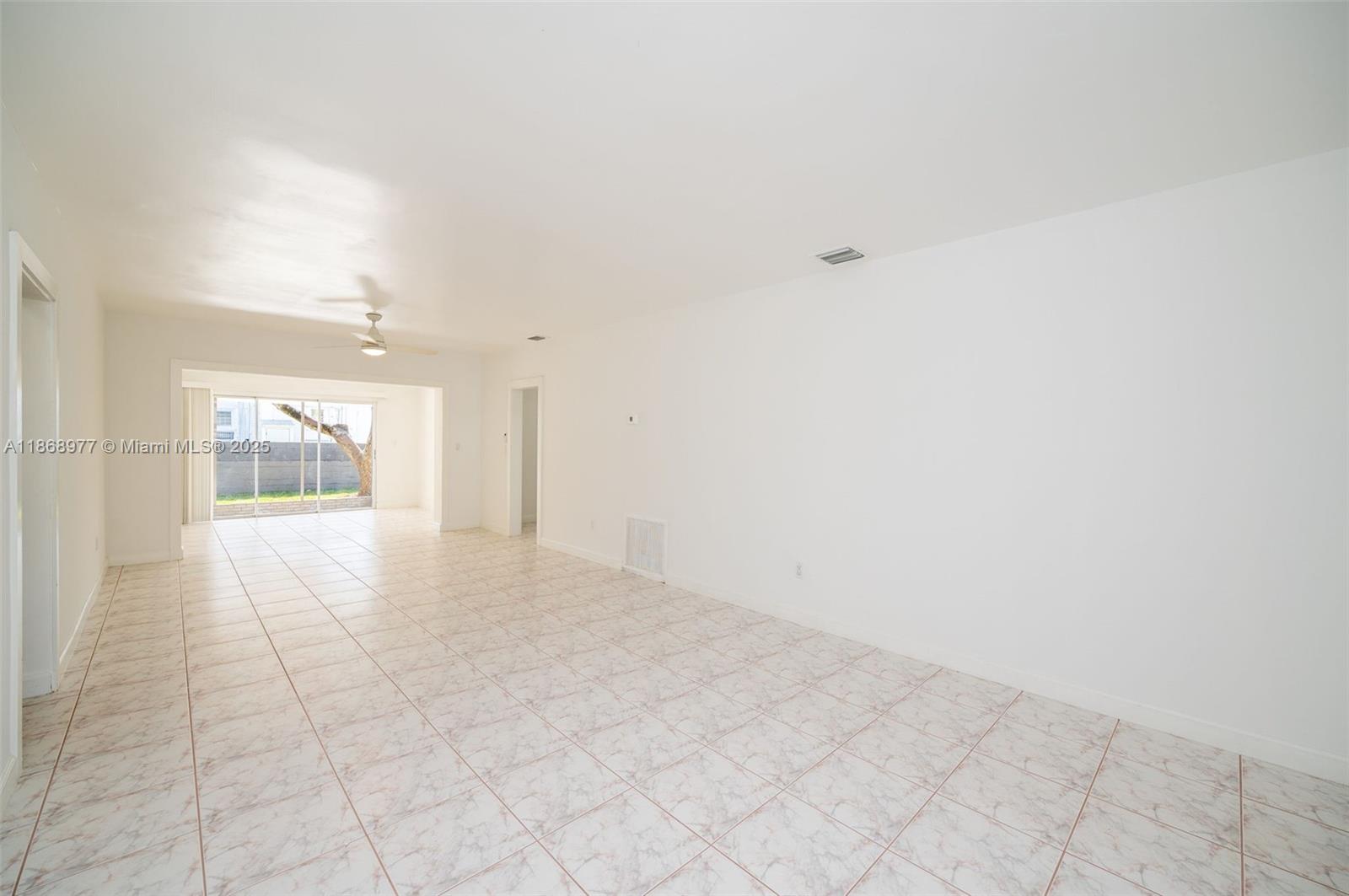 2340 SW 16th St 0