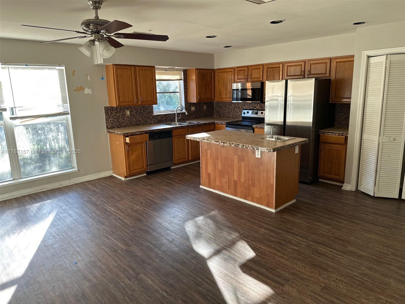 KELSEY CITY - Residential