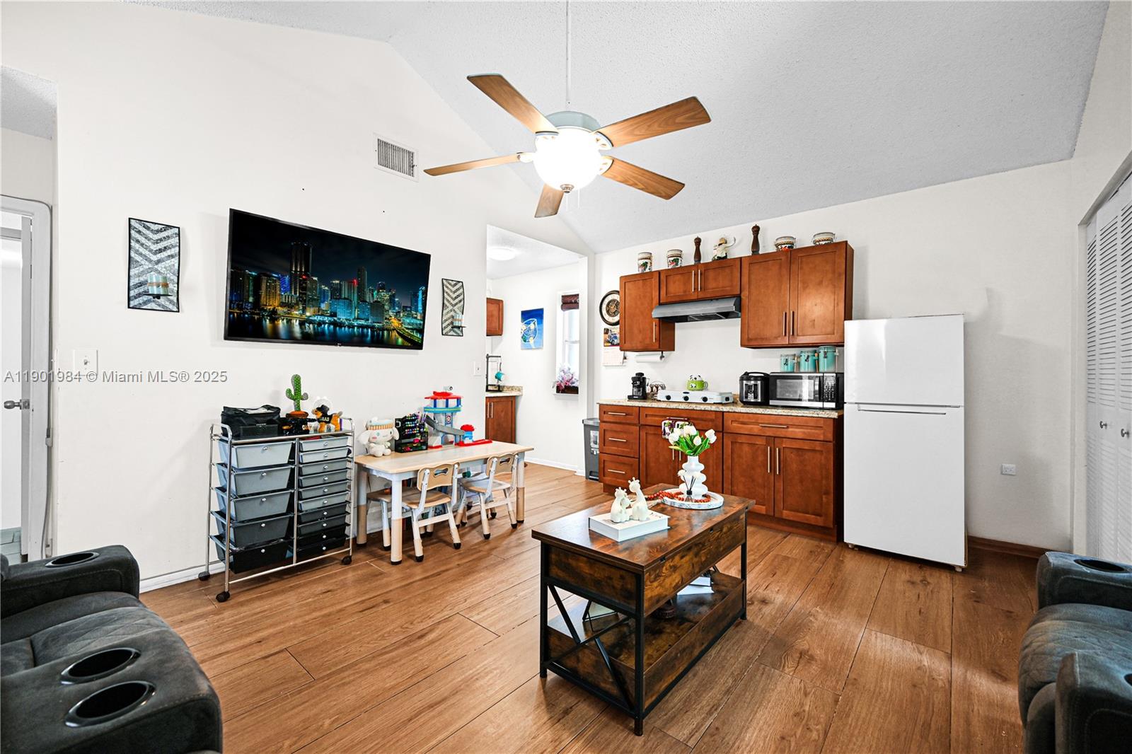 CUTLER LANDINGS - Residential