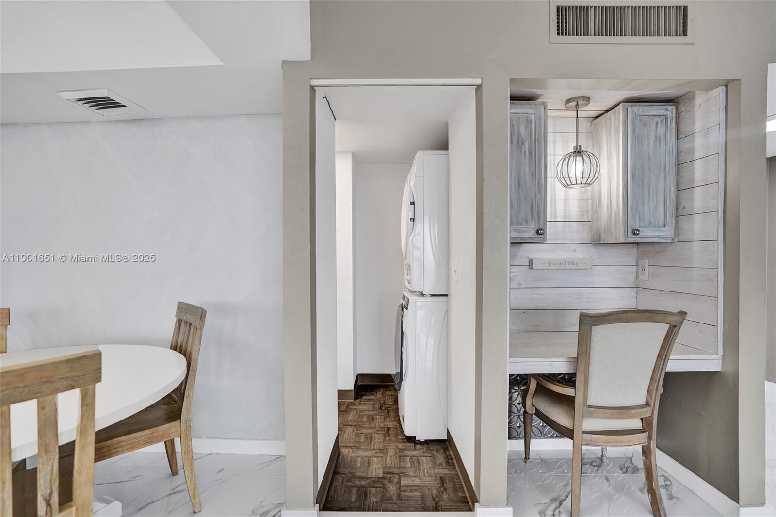 MAYFAIR HOUSE CONDO - Residential