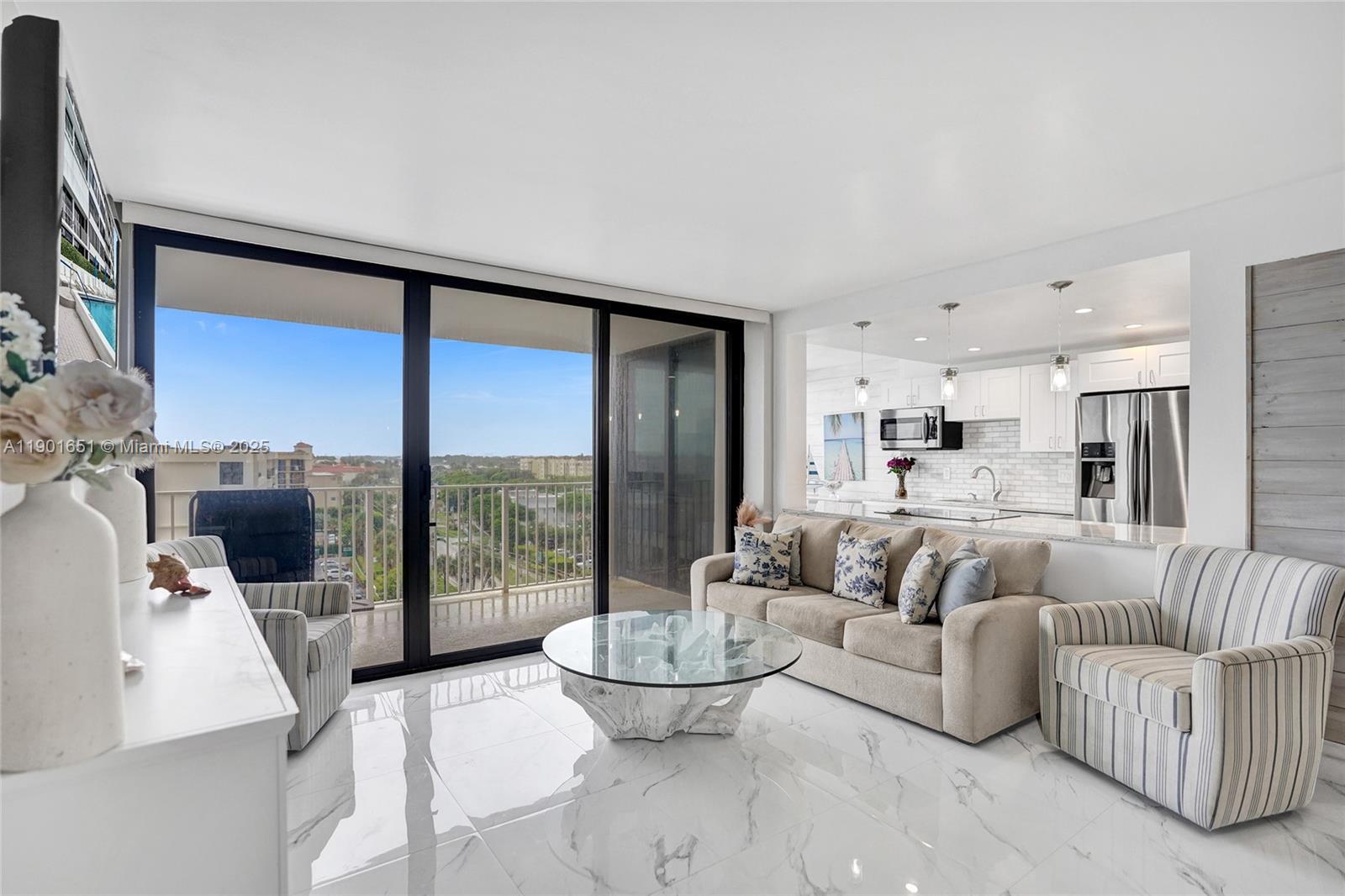 MAYFAIR HOUSE CONDO - Residential