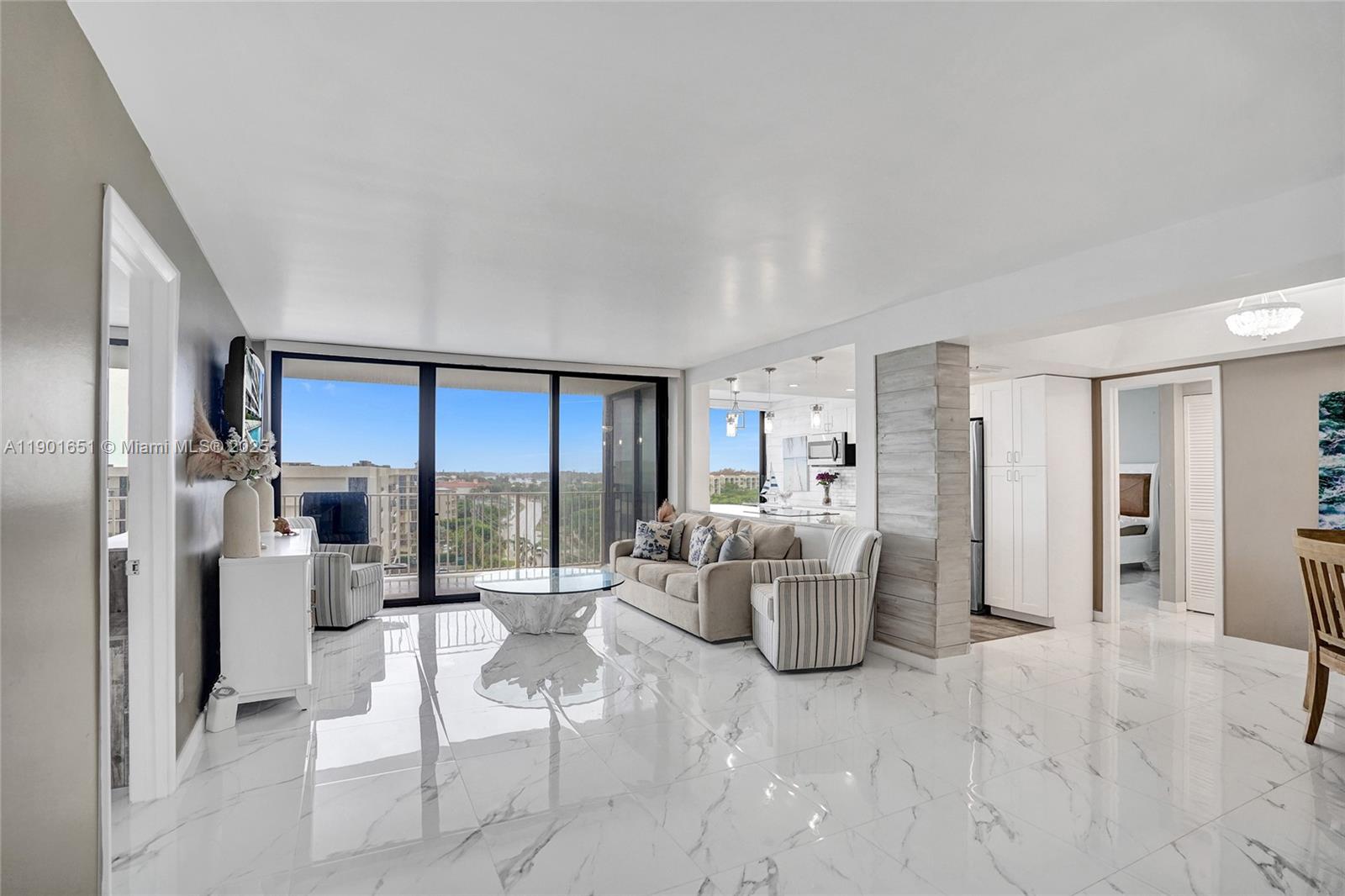 MAYFAIR HOUSE CONDO - Residential