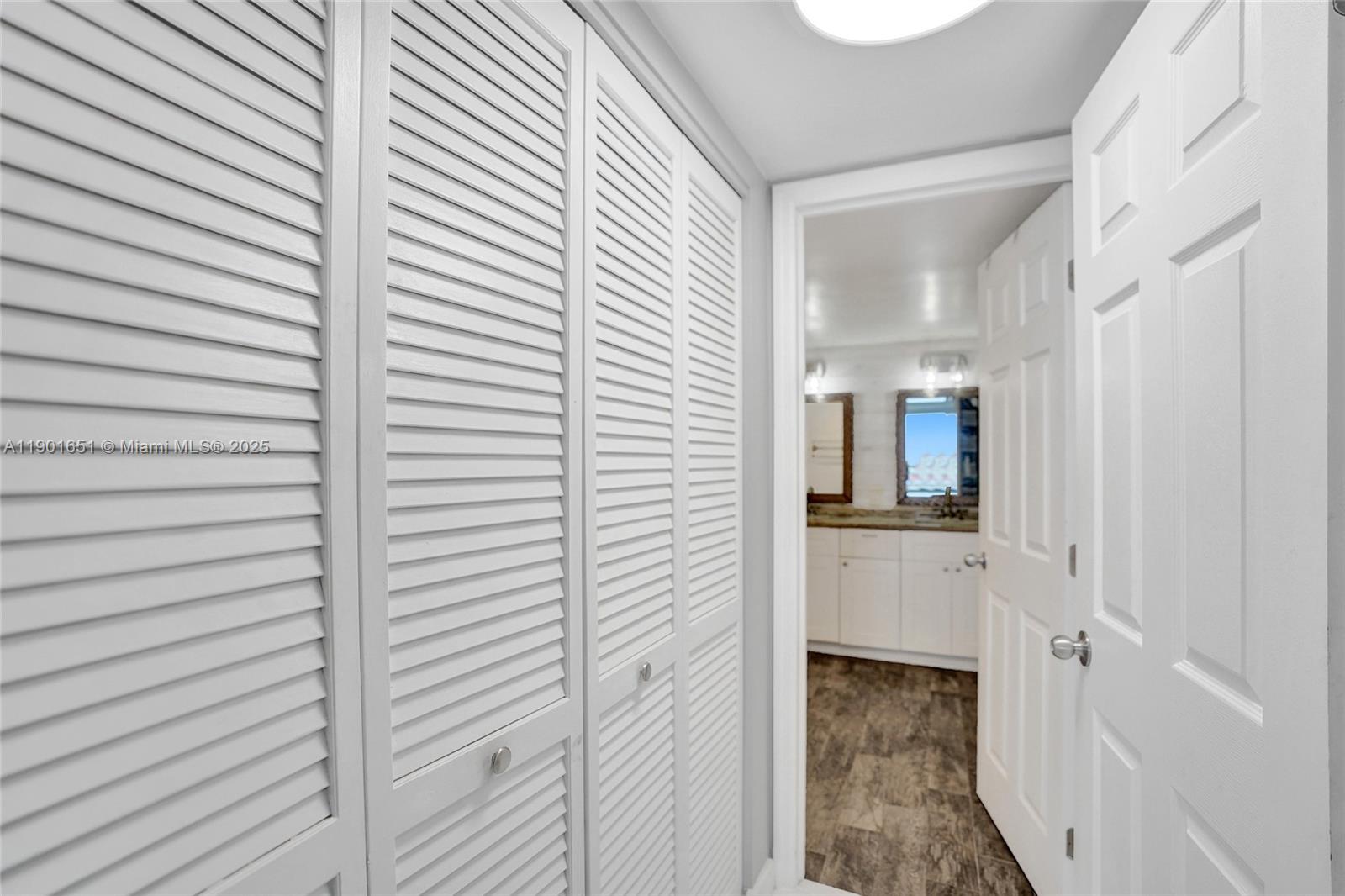 MAYFAIR HOUSE CONDO - Residential