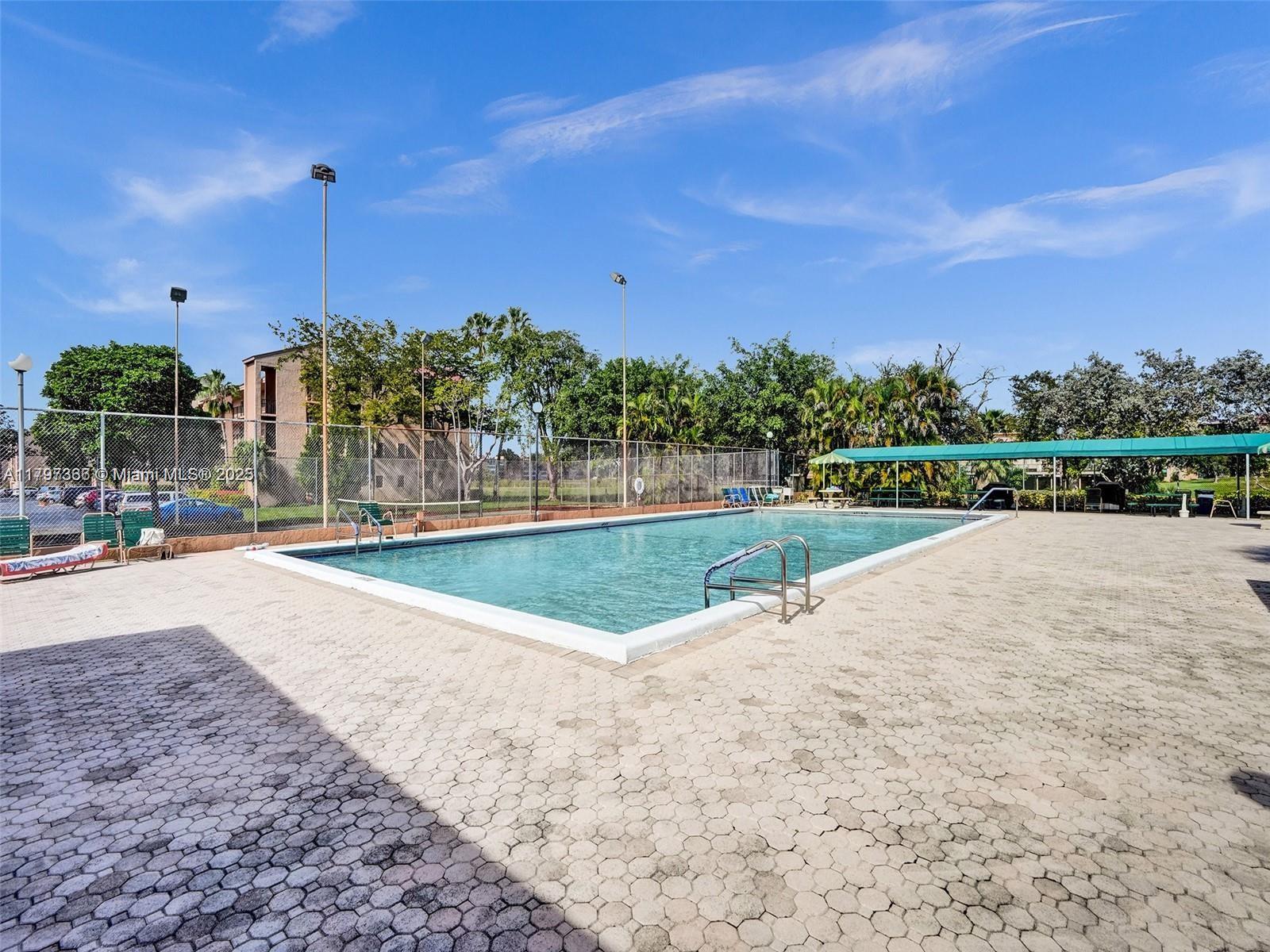 PALM LAKES CONDO - Residential