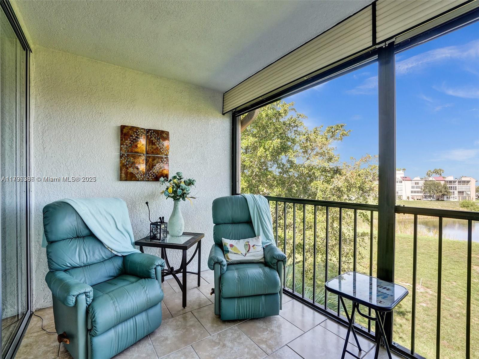 PALM LAKES CONDO - Residential